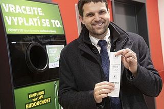 Kam zmizel holič? A kam zmizel článek? - Médium.cz